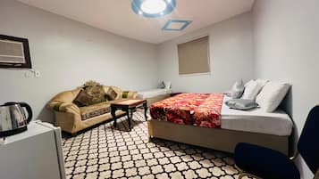 Familien-Vierbettzimmer, Stadtblick | Kostenloses WLAN