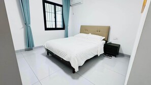 2 slaapkamers, een strijkplank/strijkijzer, wifi, beddengoed