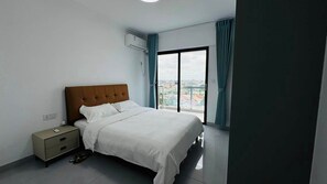 2 chambres, fer et planche à repasser, Wi-Fi, draps fournis