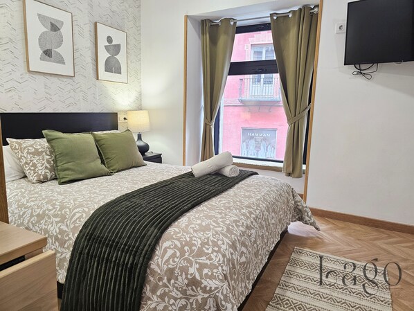 1 chambre, fer et planche à repasser, lit parapluie, Wi-Fi gratuit