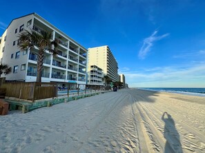 On the beach - "Sunny Days" at Carolina Shores 1302, Oceanfront (Murrells Inlet)