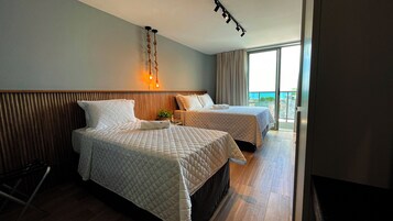 Deluxe Double Room, Partial Sea View