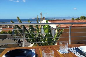 Outdoor dining - Mistral - With Domu de Jana (Quartu Sant'Elena)