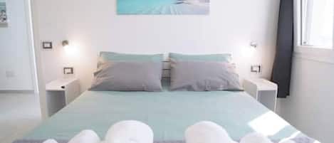 1 habitación, wifi y ropa de cama