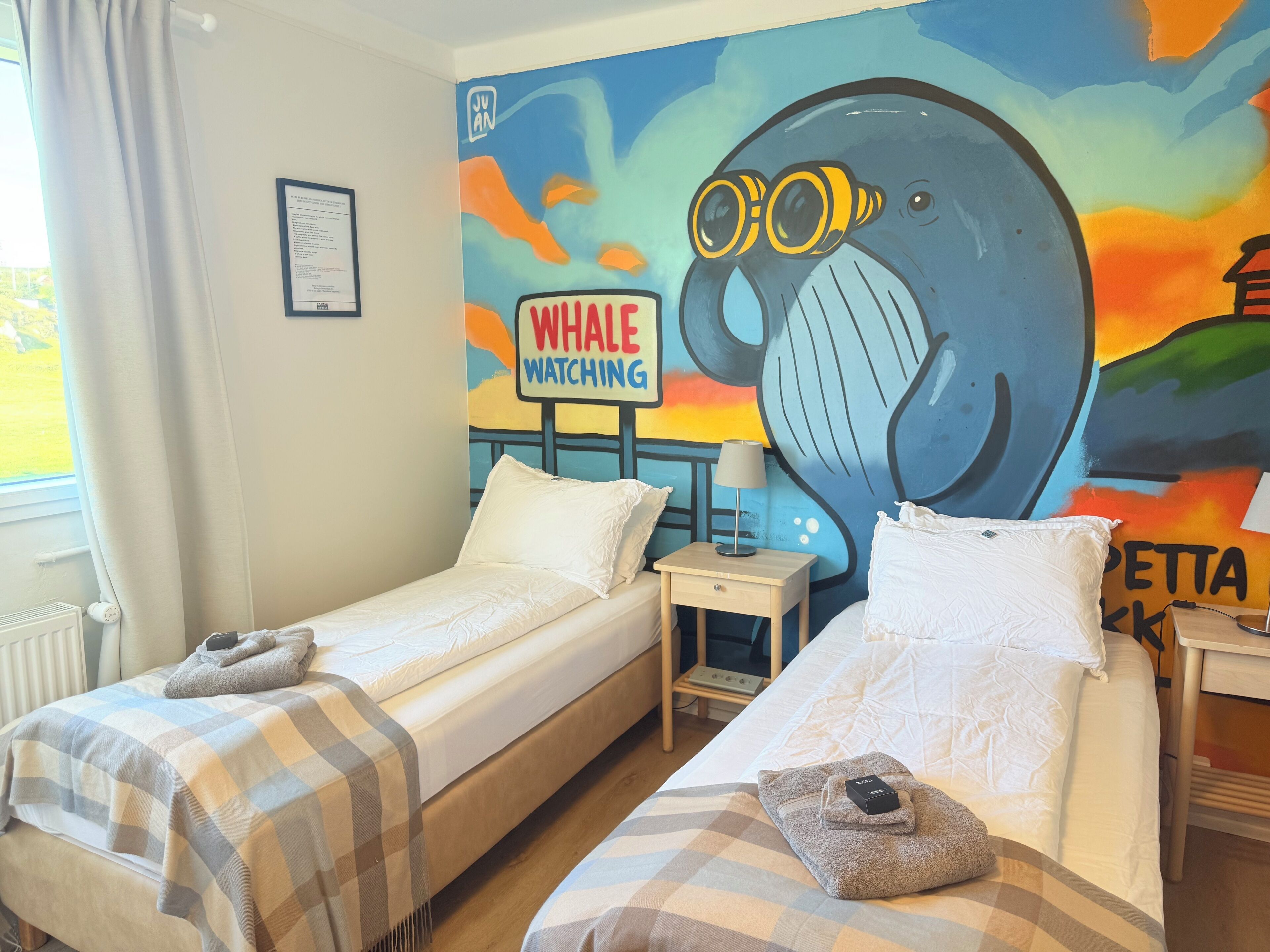 Premium bedding, individually decorated, desk, soundproofing