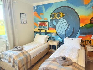 Ropa de cama de alta calidad, decoración personalizada y escritorio