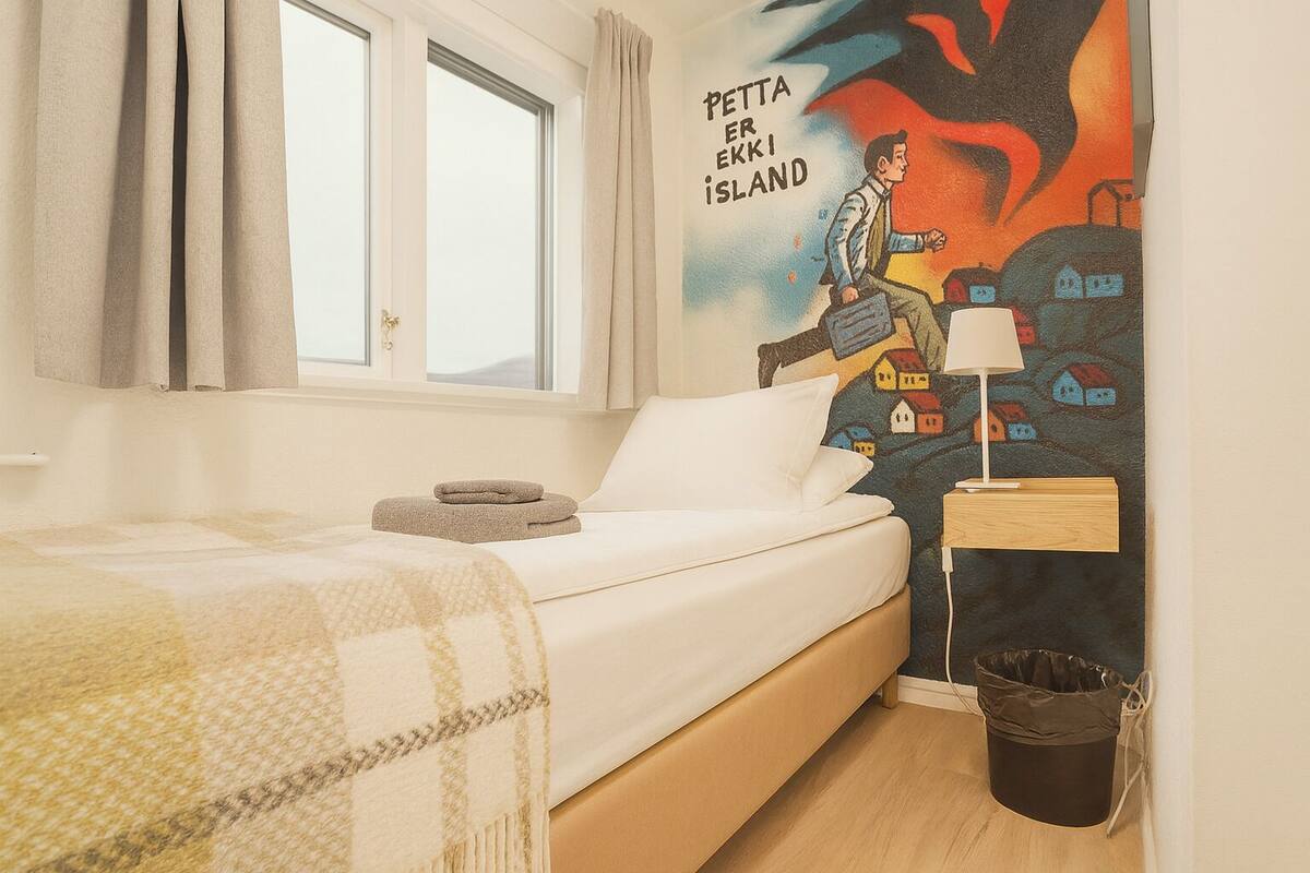 Basic Single Room, City View | Premium bedding, desk, soundproofing, WiFi (free)