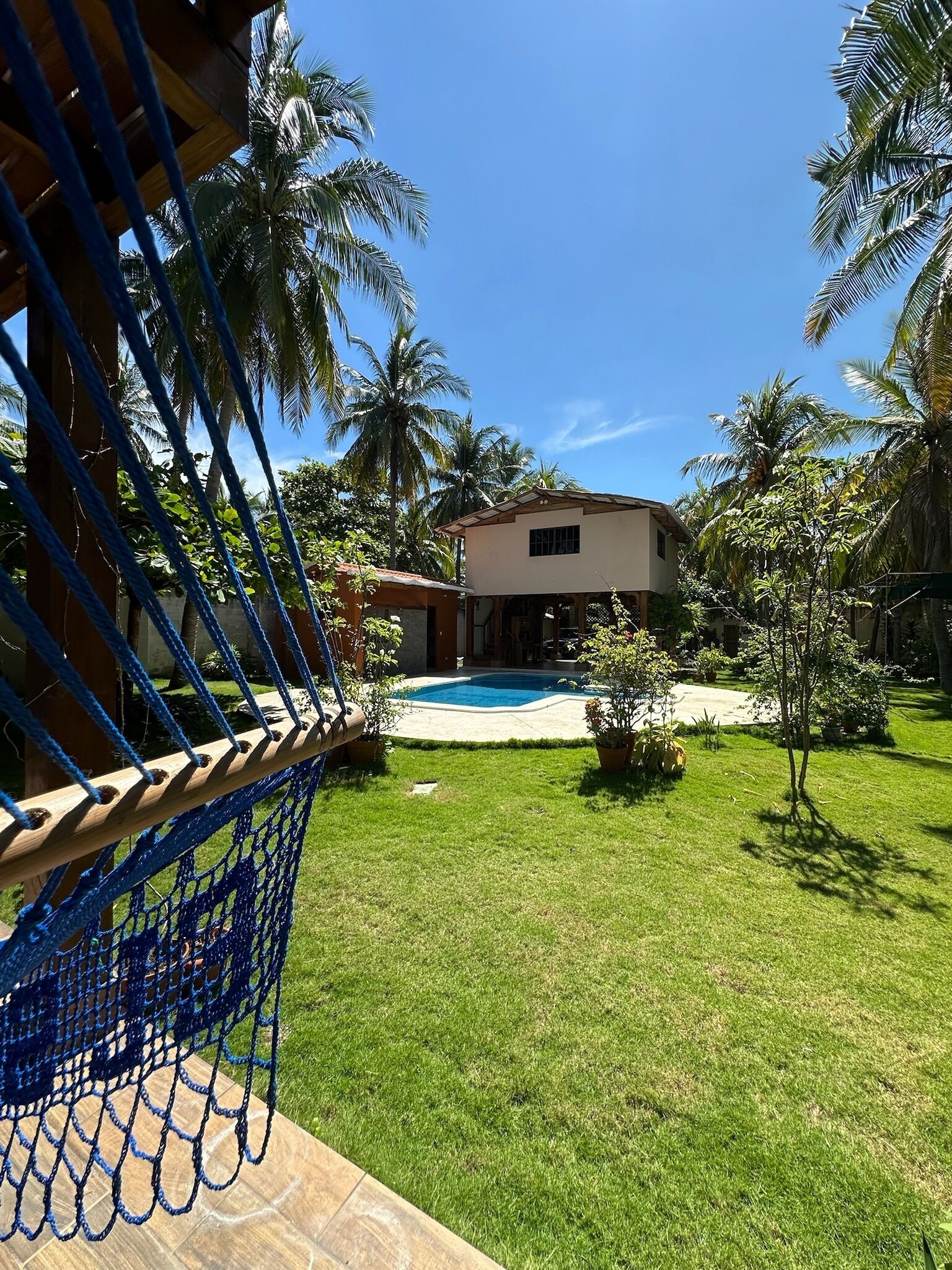 حمام سباحة