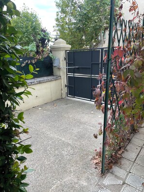 Enceinte de l’hébergement