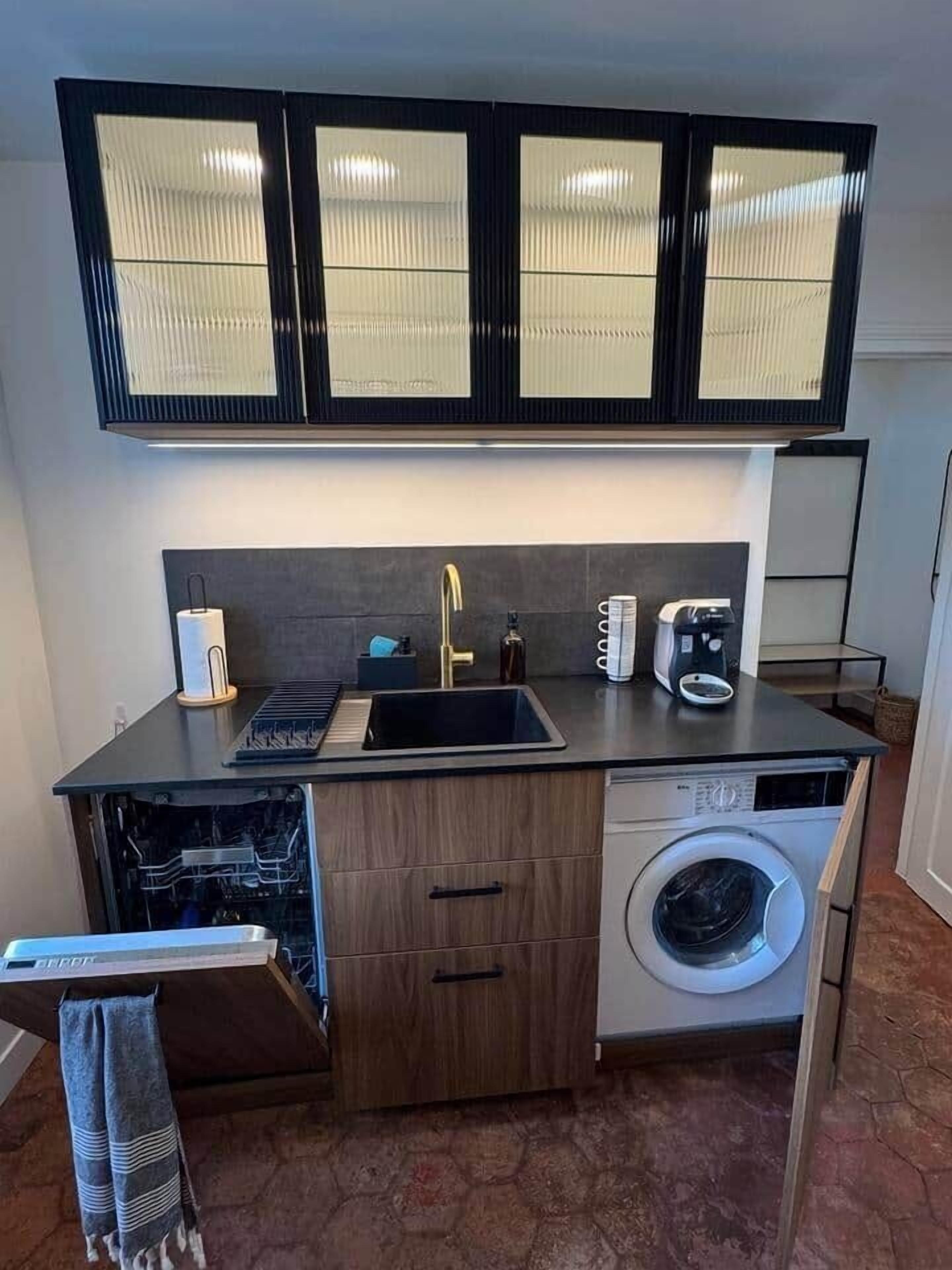 Kühlschrank, Ofen, Herdplatte, Geschirrspüler