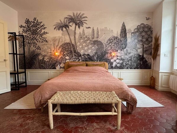 1 bedroom, WiFi, bed sheets - Odilon - Elegant suite for 2 - central Provins (Provins)