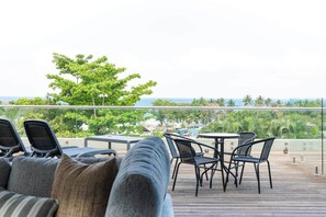 Terrace/patio - Doorilla Coastal Retreat (Mission Beach)