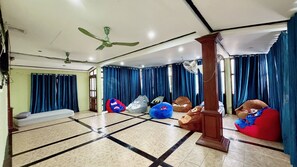 Property grounds - Paradise Hostel (Vang Vieng)
