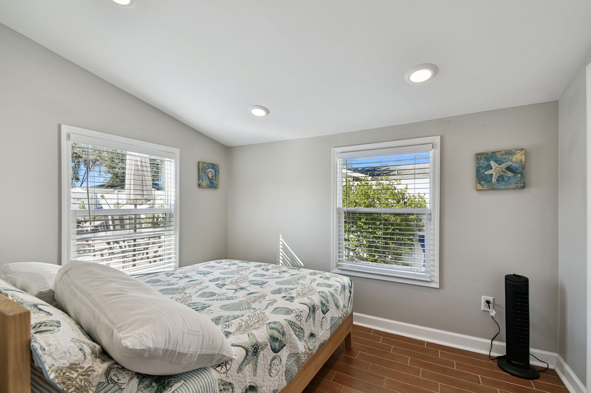 4 habitaciones, escritorio, wifi gratis y ropa de cama 