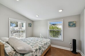 4 habitaciones, escritorio, wifi gratis y ropa de cama