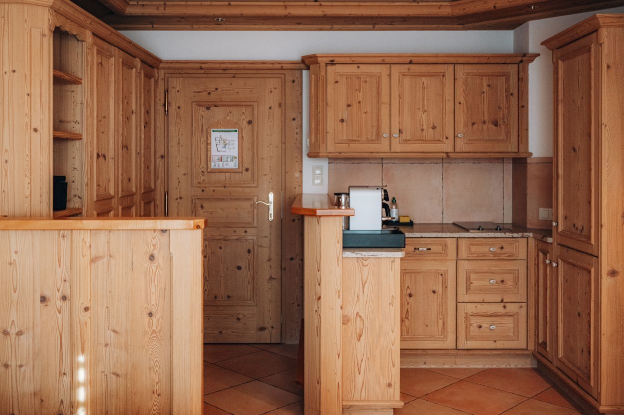 Apartamento, 1 quarto | Roupas de cama premium, cofres nos quartos, individualmente decorados