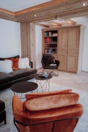 Appartement, 3 slaapkamers | Luxe beddengoed, een kluis op de kamer, individueel gedecoreerd