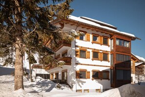 미분류 이미지, 3/18장, 버튼