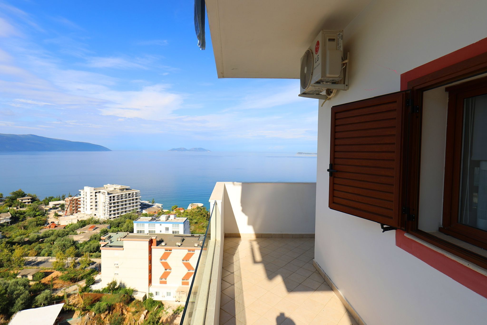 Deluxe-Dreibettzimmer, Meerblick | Blick vom Balkon