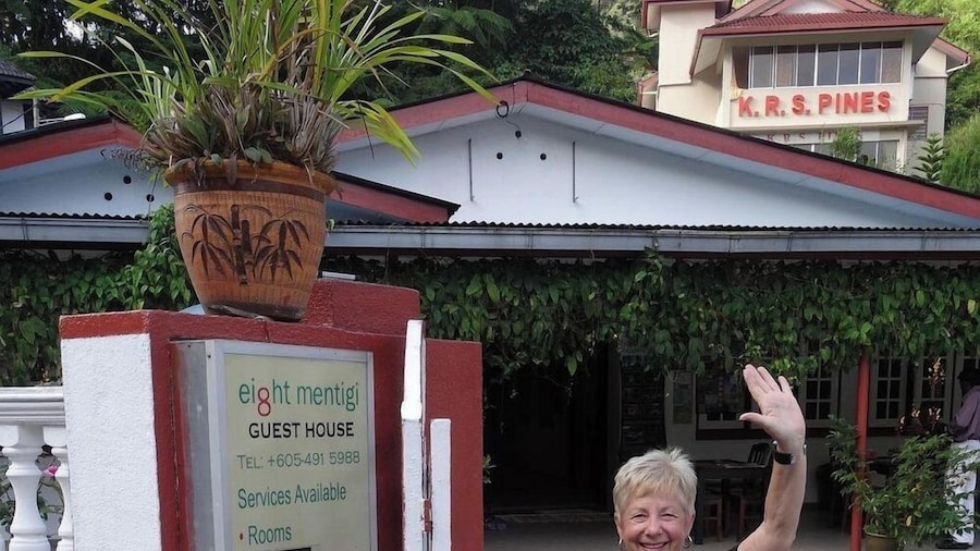 Eight Mentigi Guest House