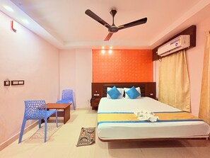 Deluxe Double Room, Balcony, City View | Desk, free WiFi - Hotel Prince Plaza with Swimming Pool (Digha)