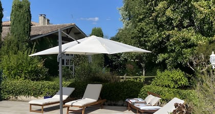 Gîte with Pool La Petite Gironde