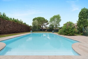 Pool - Gîte with Pool La Petite Gironde (Porchères)