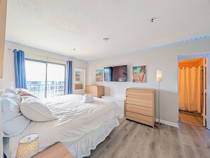 2 bedrooms, iron/ironing board, free WiFi - 2BR Tower Ocean View | Myrtle Beach Resort RT0513 (Myrtle Beach)