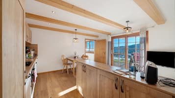 Kühlschrank, Ofen, Herdplatte, Geschirrspüler