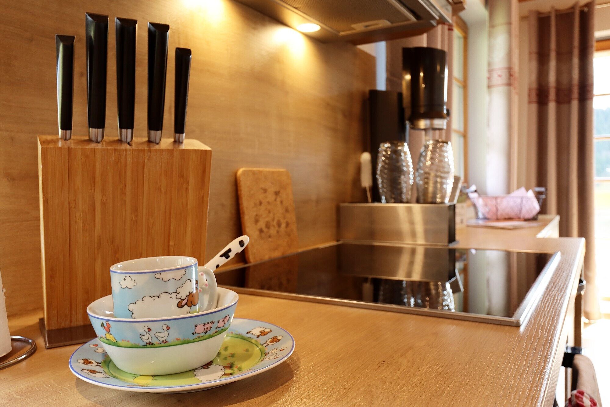 Refrigerador, horno, parrilla de estufa y lavavajillas 