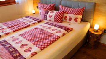 2 多间卧室、WiFi、床单