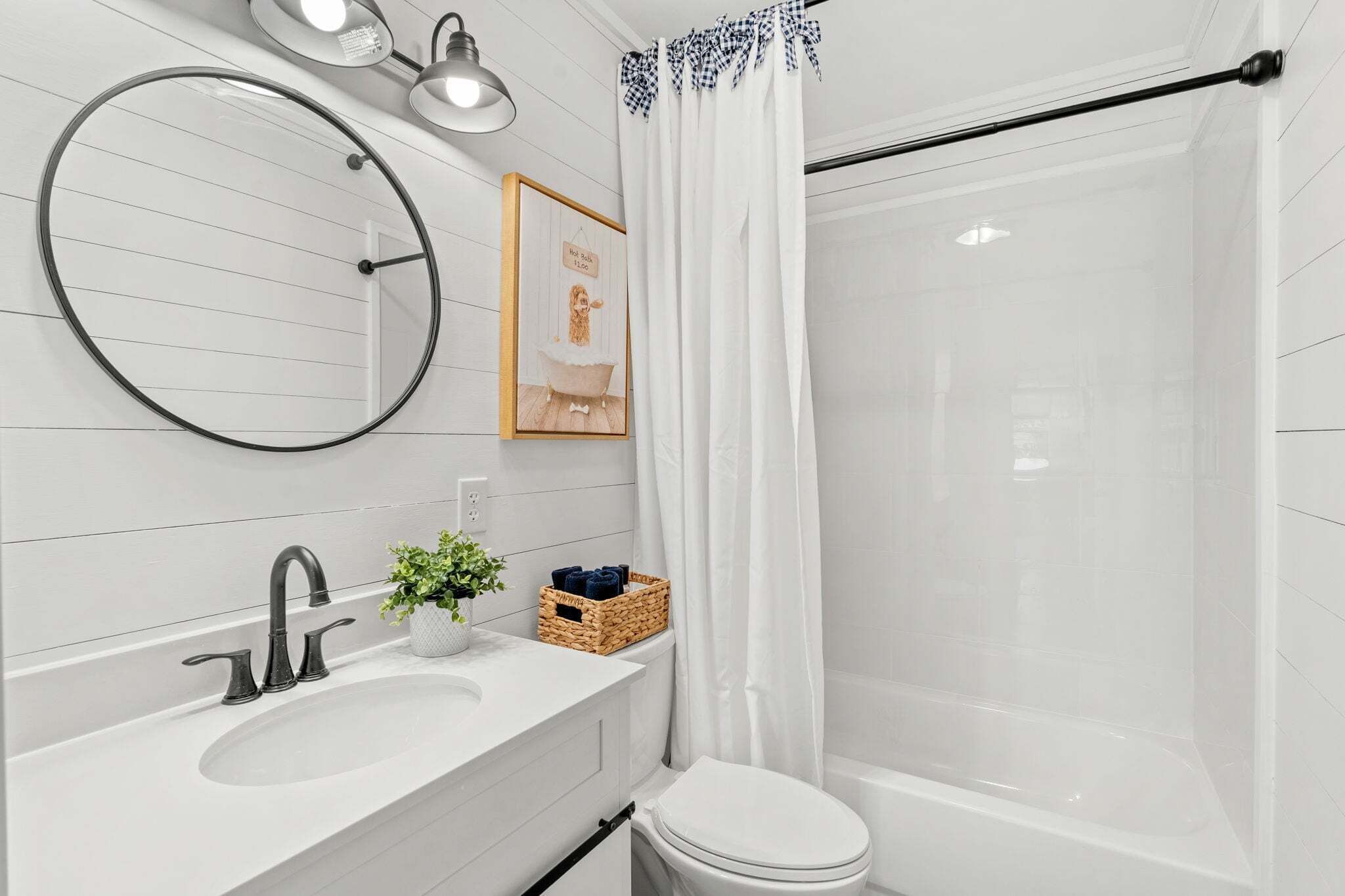 Shower, towels