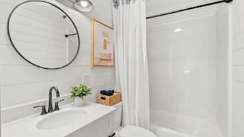 Shower, towels