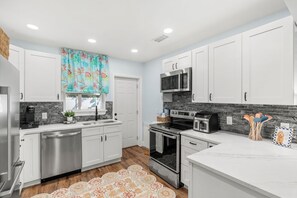 單棟房屋 (3 Bedrooms) | 內部