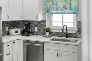 House (3 Bedrooms) | Interior - 702 Young Street (Melbourne)