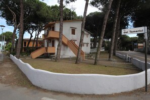 Apartment, 3 Bedrooms, Garden View | Exterior - Welcoming Apartment Steps From the Beach (Rosolina)