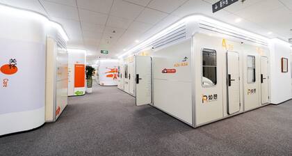 Ruqi hourly charged lounge