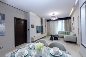 Dining - Stylish 2BR Business Bay Pool Access (Dubai)