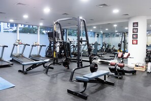 Gym - Stylish 2BR Business Bay Pool Access (Dubai)