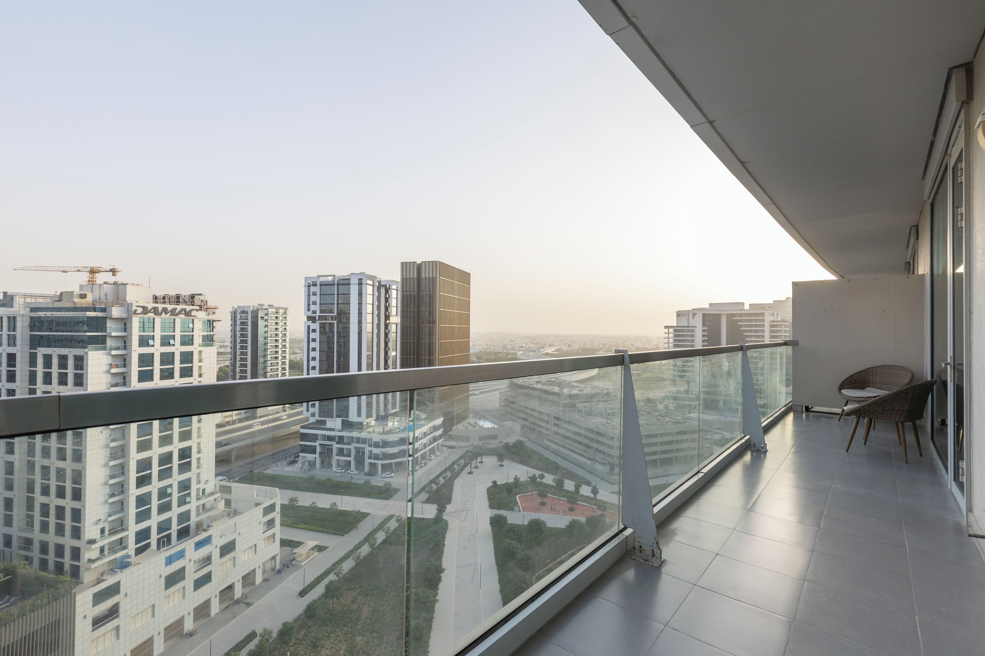 Departamento, balcón, vista a la ciudad | Balcón