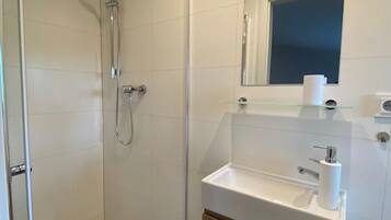 Comfort-huoneisto, keittotila, vuorten lähellä | Kylpyhuone