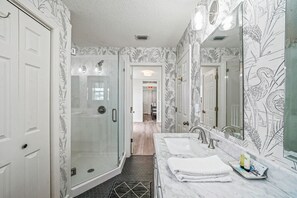 Shower, hair dryer, towels - CSB | 1 Block to Beach | Pool | King Suites (Port St Joe)