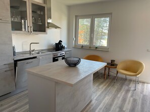 Private kitchen - Newly built apartment with lake view-Teupitzer Str.9 Tornow (Teupitz)