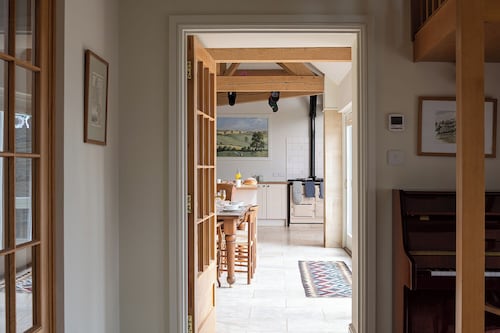 Stunning Farmhouse in the heart of the Cotswolds