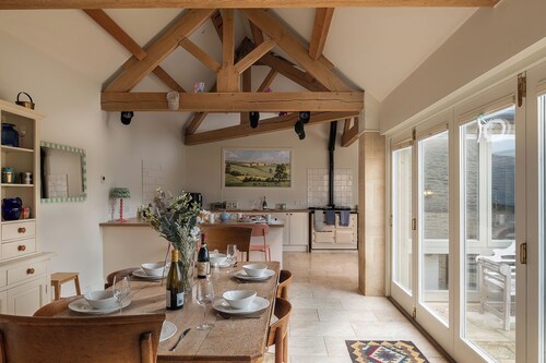 Stunning Farmhouse in the heart of the Cotswolds