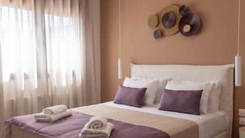 2 bedrooms, iron/ironing board, WiFi, bed sheets