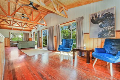 Echuca 265 - Your Rustic Retreat with Pool