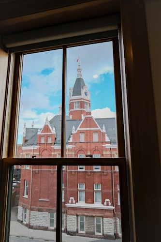 Brand New! Downtown Stratford - The Blowes Inn - Suite 3B King Bed