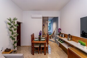 Dining - Copacabana Lux - Aconchego & Praia. (Rio de Janeiro)