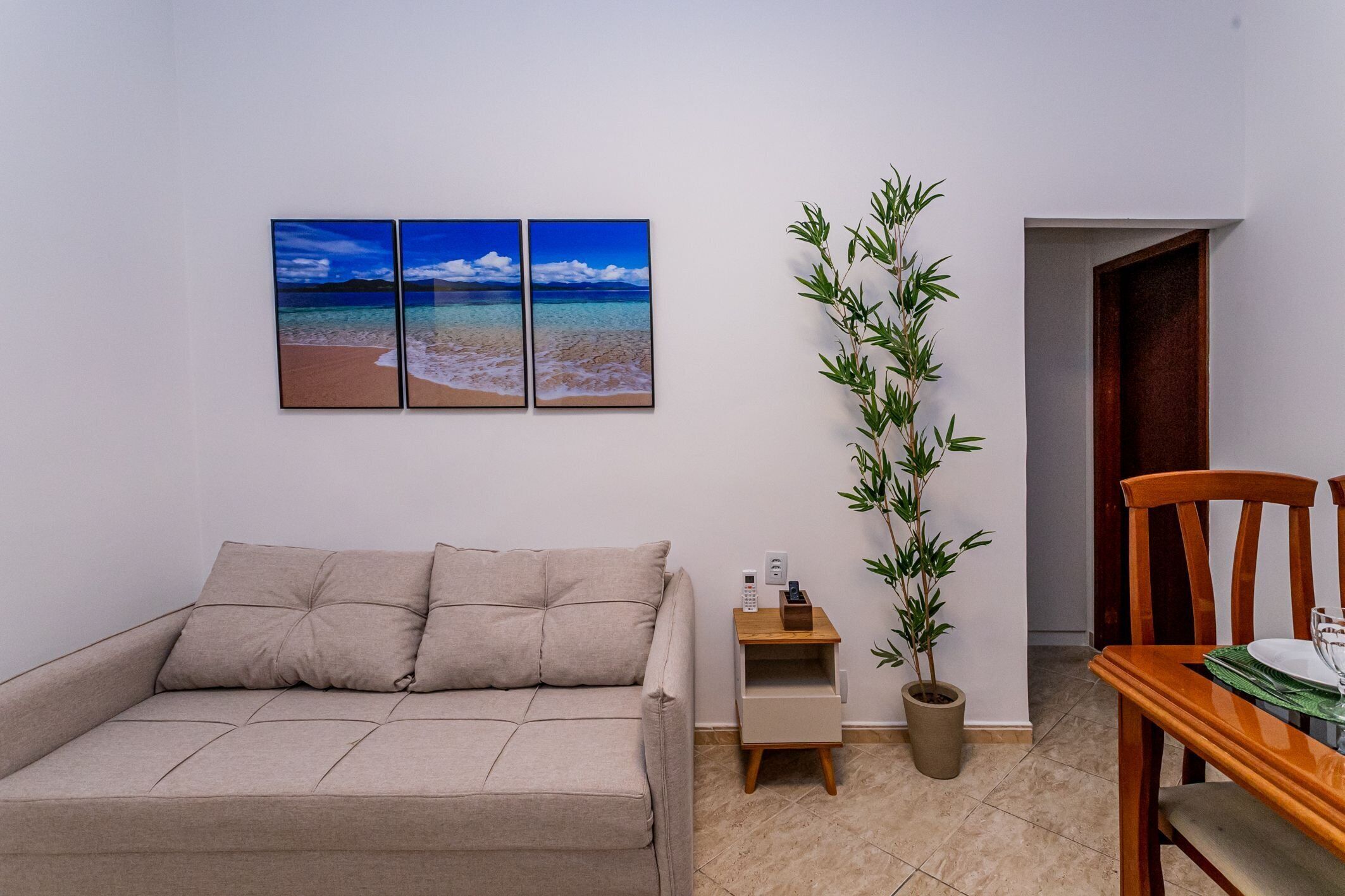 Comfort Apartment | Living area | Flat-screen TV